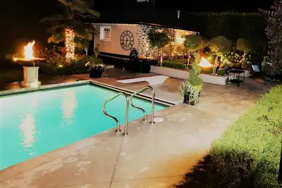 Image de The Georgian House - Secluded poolside luxury on Vancouver’s Westside