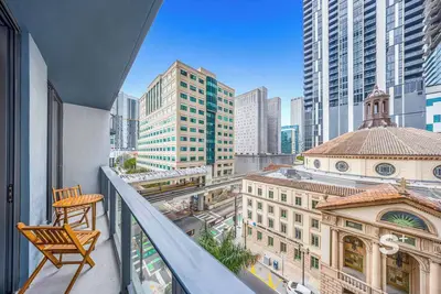 Image de Chic 1-Br in the Heart of Miami | Pool + Gym