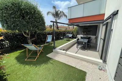 Image de Bel appartement pour 5 pers climatisé sur la marina avec jardin et parking fermé