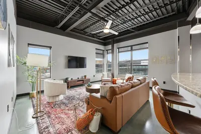 Image de Luxury 2br Industrial Penthouse Loft in Short North Near Osu, Downtown Nightlife