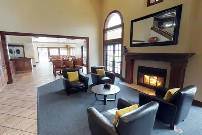 Image de 2 Charming Suite Perfect for Family Vacations or Long-Term Business Stays