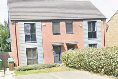 Image de 3-Bedroom House with driveway for 2 cars