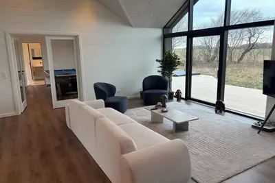 Image de Lækkert sommerhus med udsigt over Limfjorden