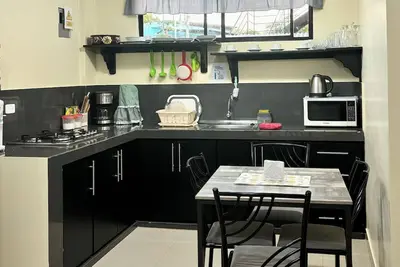 Image de Lava Suites: Cozy unit, 5 min walk to the sea!