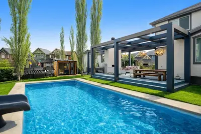 Image de Luxury Haven | Pool | Hot Tub & Sauna |Outdoor Bbq