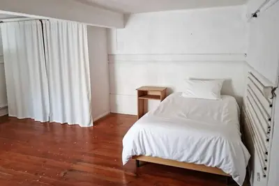 Image de Beautiful full duplex Valparaíso historic center: modern, bright, 2 floors
