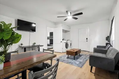 Image de Stylish Austin Getaway - Near Ut, Downtown, 6th St