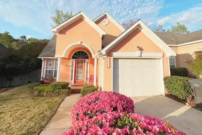 Image de Masters Rental, 0. 7 Miles to National Golf Court