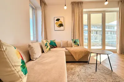 Image de Luxury Lakeview Apartment No. 202 at Lebada Lake Residence