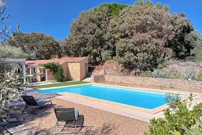 Image de Villa avec piscine, à 5 min du centre de Nîmes