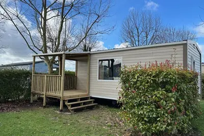 Image de Mobil-home avec Terrasse, Idéal pour 4