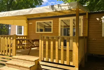 Image de Mobil home confortable avec terrasse pour 6 pers.