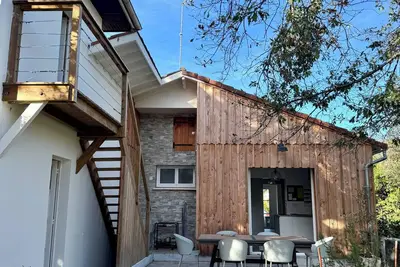 Image de Pavillon la Tour – L’esprit vacances au calme