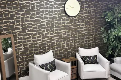 Image de LuxeStead Modern Downtown Stay