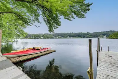 Image de Close to Colleges: Worcester Apt w/ Lake Access!