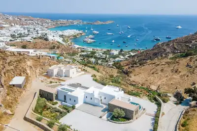 Image de Villa Camelia - 3br - 2 Pools - 2 Jacuzzis - Sea View - Psarou Beach (Nammos)