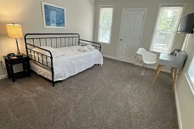 Image de Less than 3 miles to the Augusta National! Close to Medical District, too!