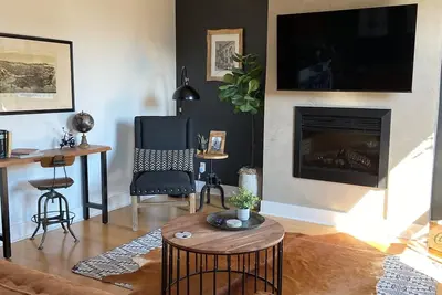 Image de Historic 2br Apartment in Downtown Victoria