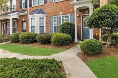 Image de Comfortable Townhome with Parking & Easy Access to Metro Atlanta
