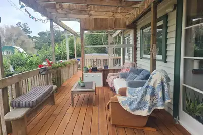 Image de Relax on the deck in Ngunguru.