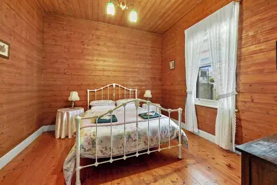 Image de Charming Heritage cottage, pet-friendly, walk to beach and coastal attractions