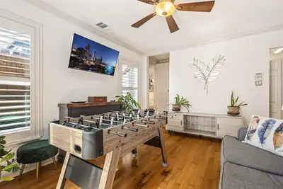 Image de Montrose Home Nr Med Center | Bbq Foosball Desk
