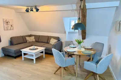 Image de Cozy vacation apartment with style in a restored half-timbered house.