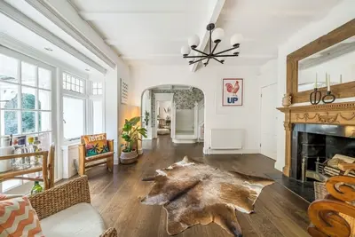 Image de Palm Court Retreats, 2 Luxury Cosy Hideaways on Cornwall’s South Coast