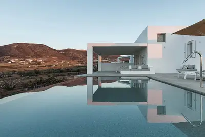 Image de Golden Coast Villa Daphne, Private WadingPool Gem