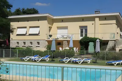 Image de Gite La Lède avec piscine partagée, terrasse commune et Wi-Fi