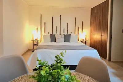 Image de New Studio apartment with Ac, in front of train station Franklin, Santiago City.