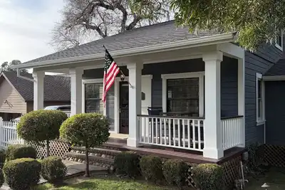 Image de Historic Folsom Craftsman Retreat • Pool + Luxury Pool House • Walk to Sutter St