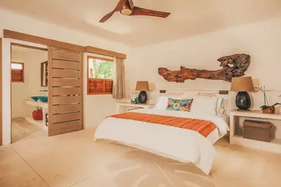 Image de Luxury Beachfront Condo in Tulum – Steps to the Sand