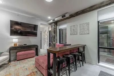 Image de Location & Style - Luxury 1br Suite In The Heart Of Chattanooga • The Park Hotel • 510