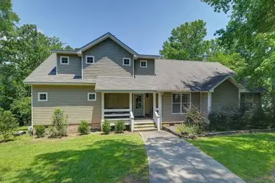 Image de Well-appointed 5-bedroom, 5 bathroom house on gorgeous Lake Wateree with Ac