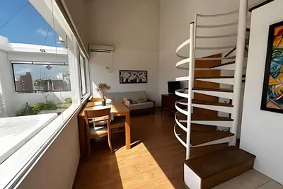 Image de Spacious duplex in the downtown area