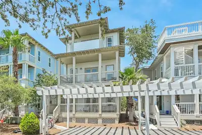 Image de 30a Beach Retreat | Gulf Views + Pool + Hot Tub