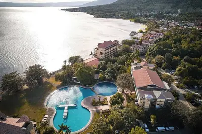 Image de Serene 4br Taal Lake Private Villa for 16 Pax - Club Balai Isabel, Near Tagaytay