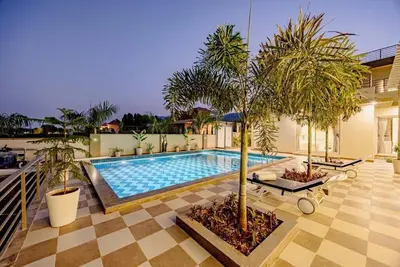 Image de Heaven in Hills By Elivaas with pvt pool