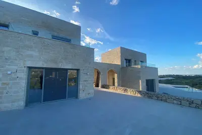 Image de Luxury carob stone villa near Almyrida beach with private pool!