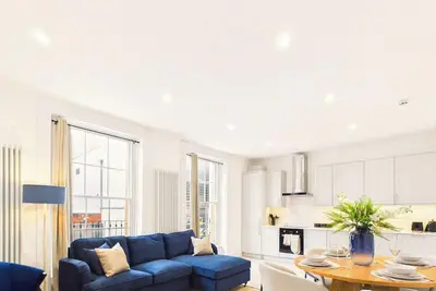 Image de *New* Artisan Court | Central | Modern | Parking