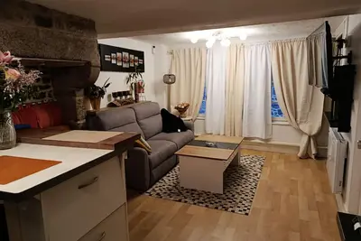 Image de L'Ecrin Appart centre ville, à 5 minutes de la fonderie et musée.