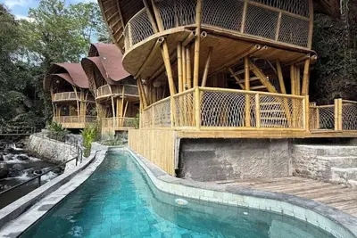 Panorama Sidemen River