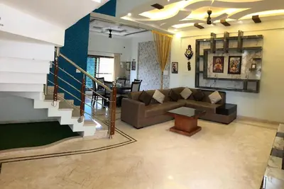 Cascade Villa Spacious 5bhk Luxury Villa