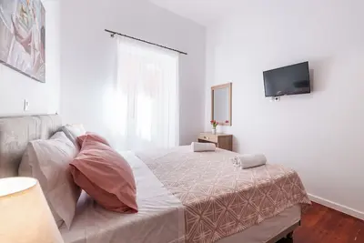 Image de Filarmonikis Deluxe Apartment