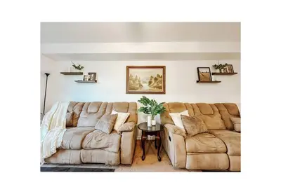 Image de Rustic Retreat by Innisfil Beach