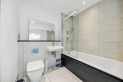 Image de Lovely 2 Bedroom Apartment