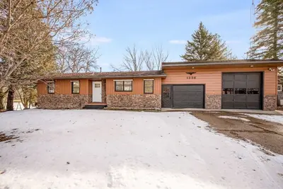 Image de Spacious 4-bedroom house in wonderful Fairmont with Ac