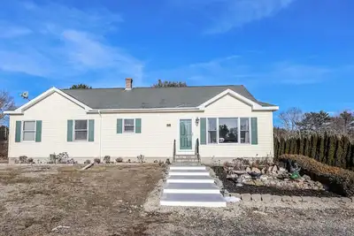 Image de Superb 4-bedroom house with pool in charming Wells