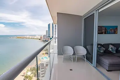 Image de Spectacular 2-Bd Apt on 21st Floor - Morros City